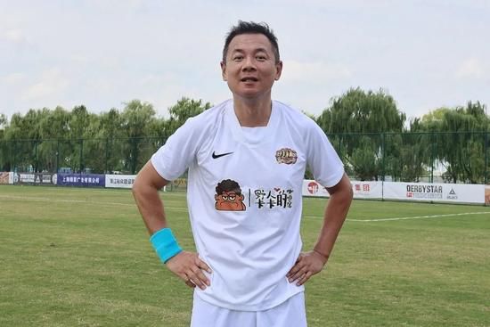 据此前BBC消息，拉特克利夫将为曼联提供约2.45亿英镑的额外资金用于与体育场相关的基础设施工程。